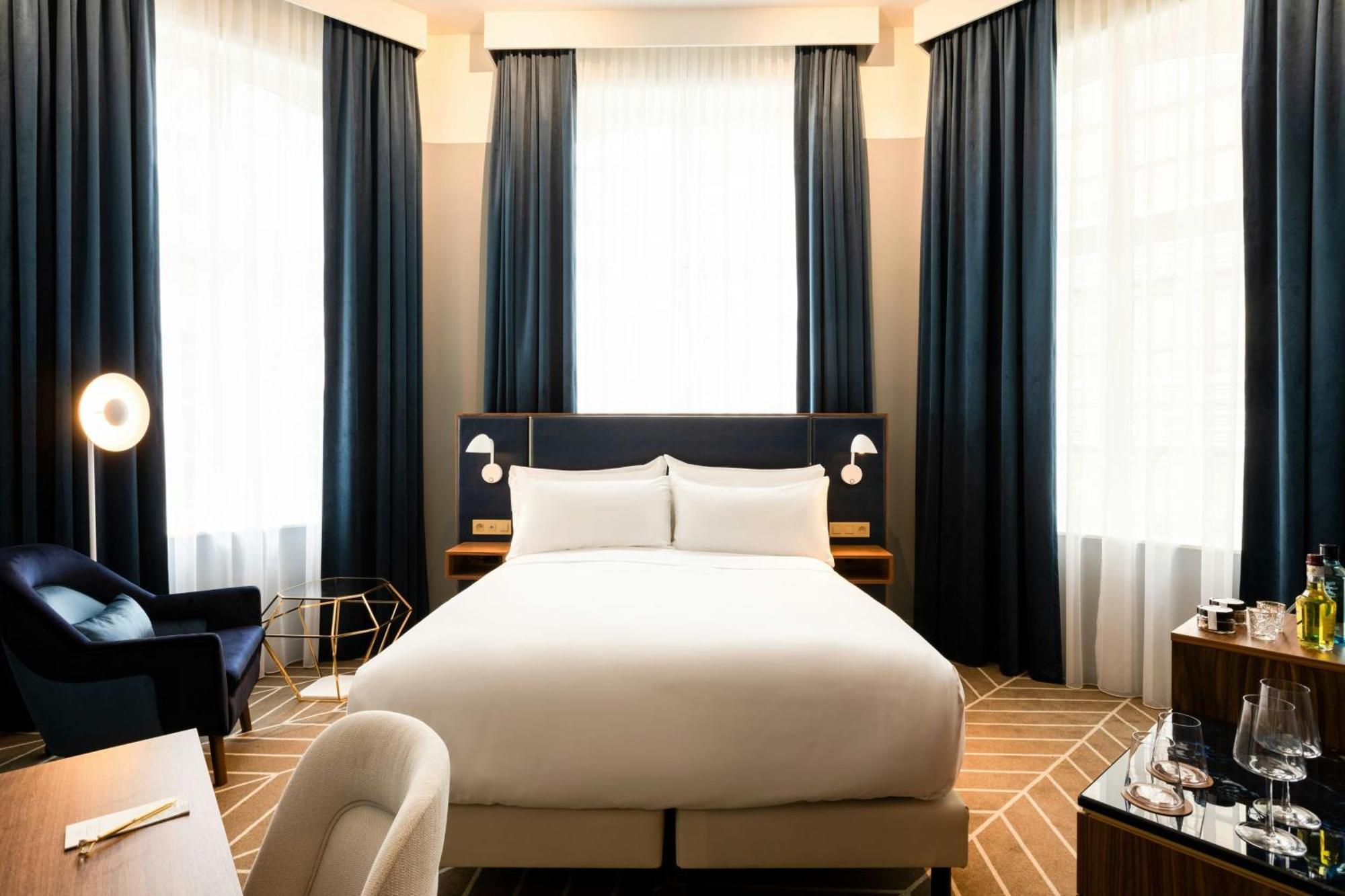 Отель Sapphire House Antwerp, Autograph Collection By Marriott Экстерьер фото