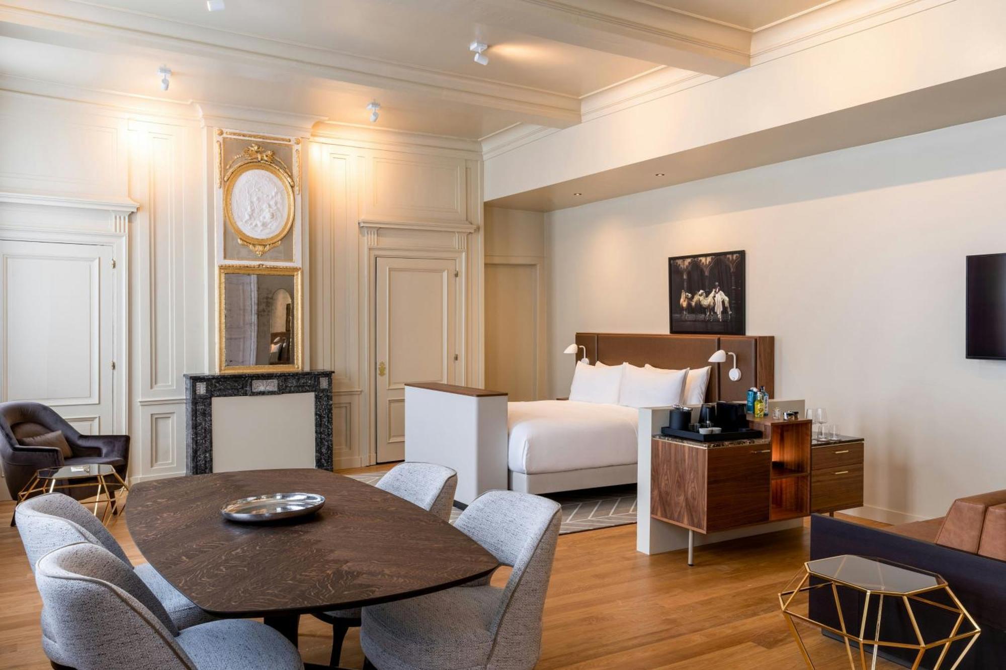 Отель Sapphire House Antwerp, Autograph Collection By Marriott Экстерьер фото A suite at the hotel